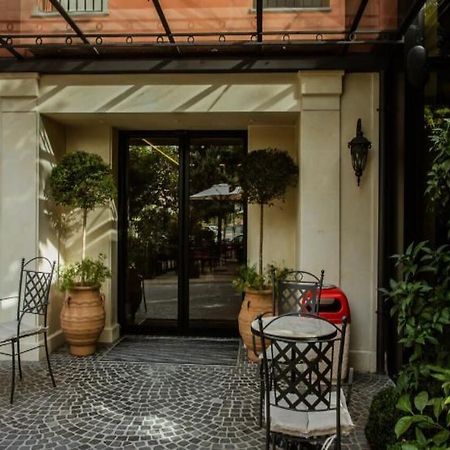 Ebel Boutique Hotel Tiranë Luaran gambar