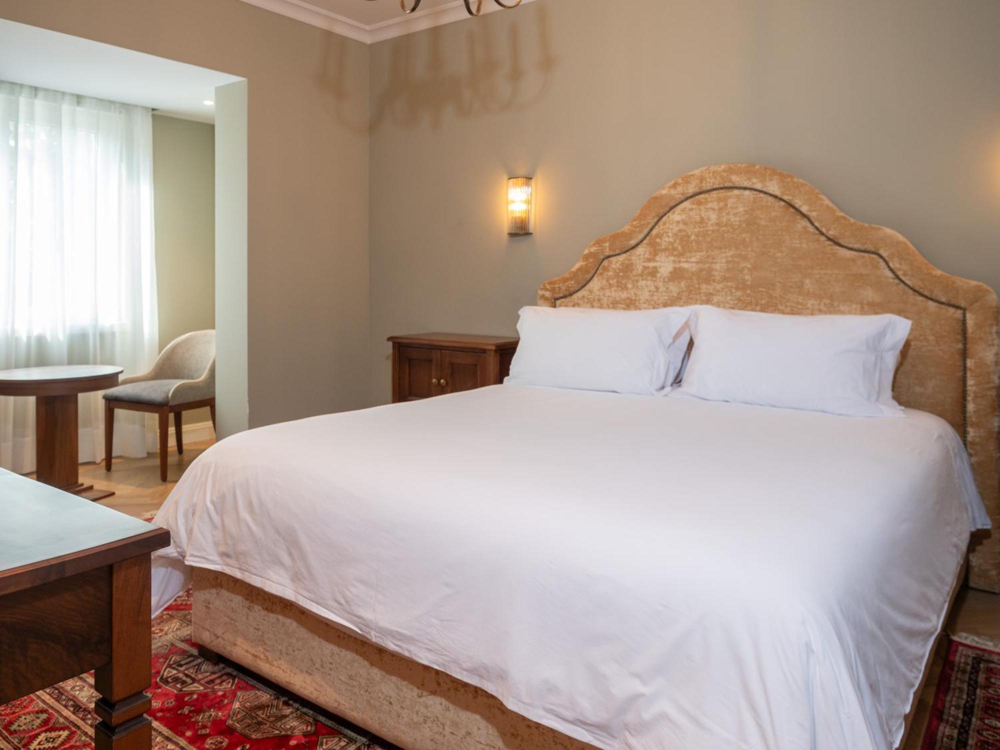 Ebel Boutique Hotel Tiranë Luaran gambar