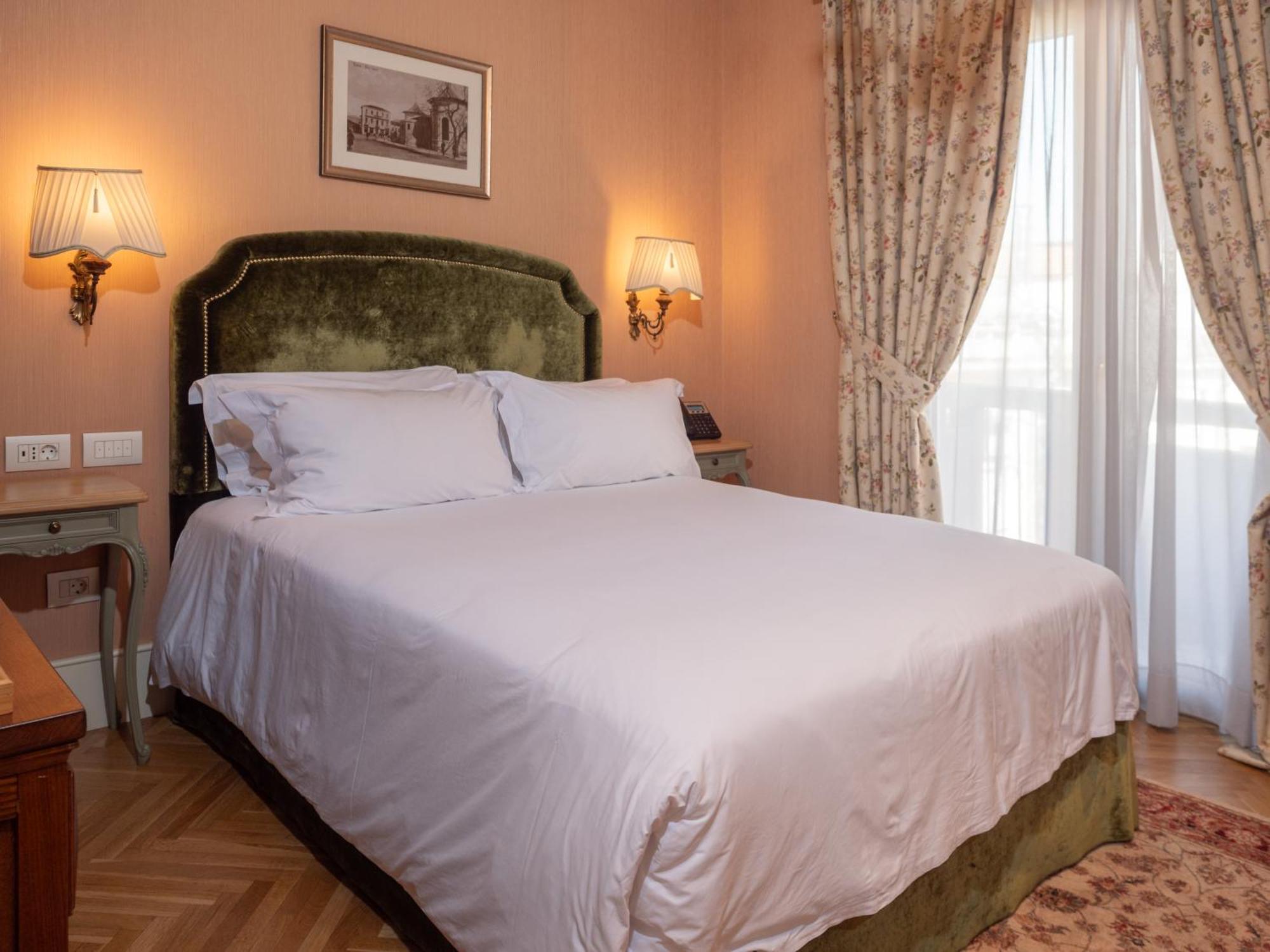 Ebel Boutique Hotel Tiranë Luaran gambar